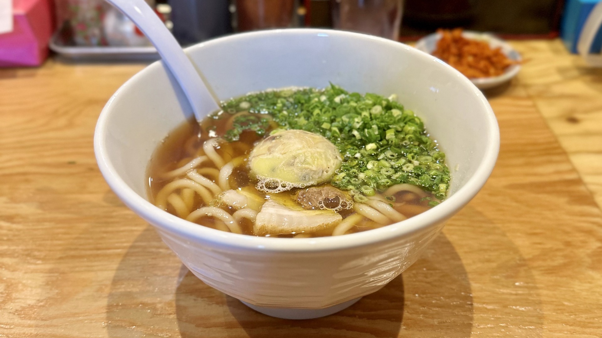 福岡の朝うどん決定版！博多駅・早朝24時間営業の名店と出汁の魅力